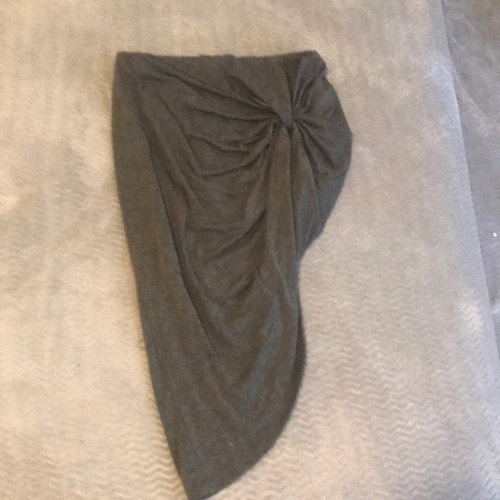 Gray knotted skirt